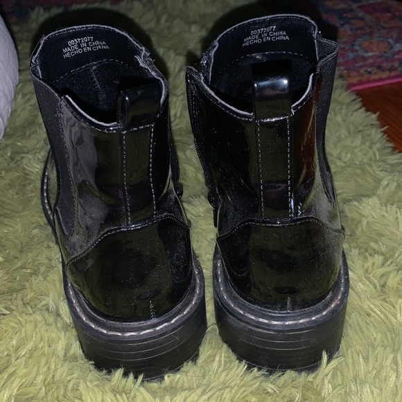 Forever 21 size 7.5 Boots - Picture 3 of 5